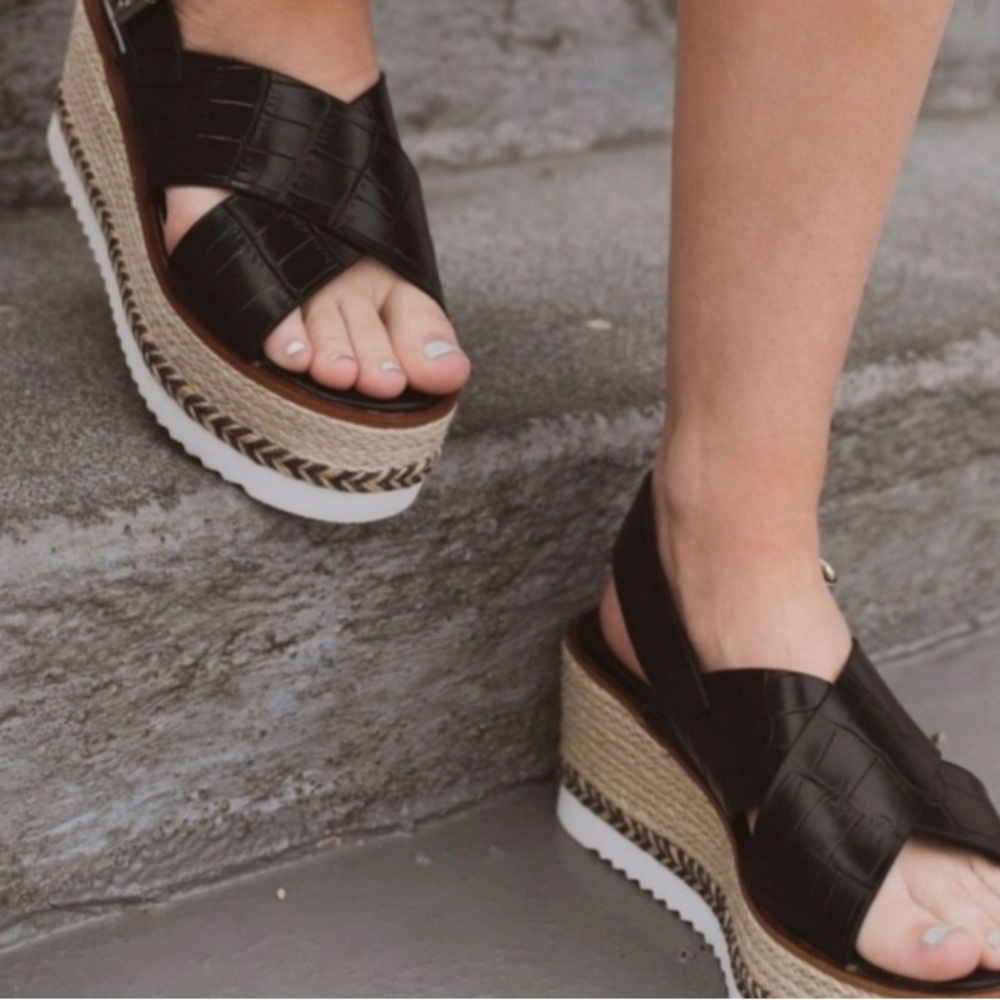 LNVince Camuto Platform Marietten Leather Croc Embossed Espadrille Cross Sandals - Picture 3 of 9